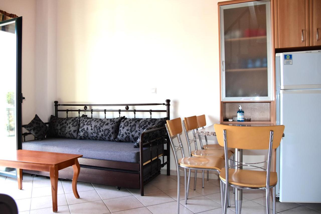 Irides Apartments Megalochori  Экстерьер фото