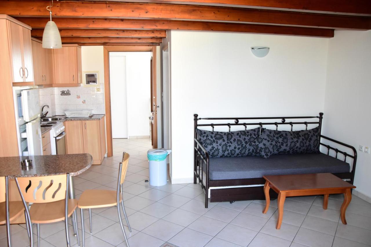 Irides Apartments Megalochori  Экстерьер фото